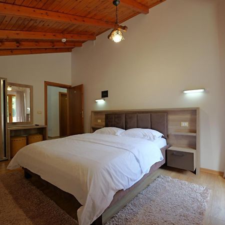 Hotel Sofo Dukat ภายนอก รูปภาพ