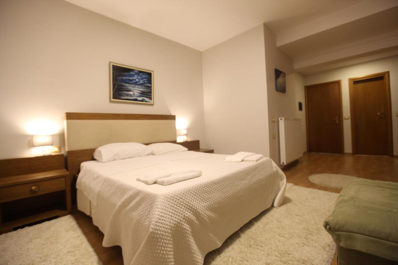 Hotel Sofo Dukat ภายนอก รูปภาพ