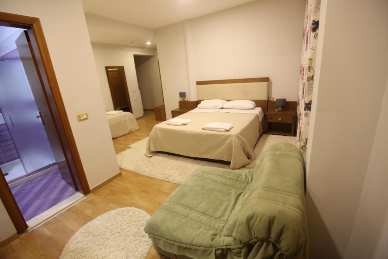 Hotel Sofo Dukat ภายนอก รูปภาพ