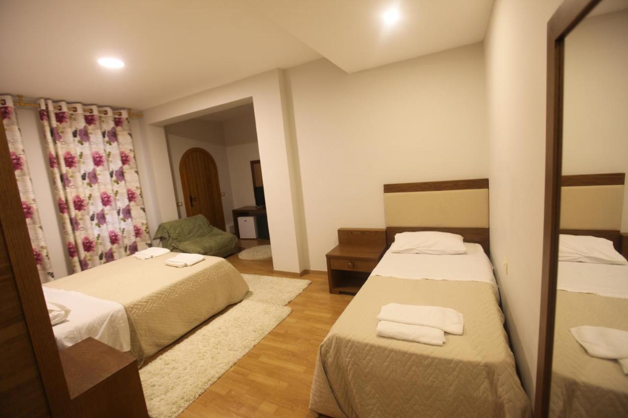 Hotel Sofo Dukat ภายนอก รูปภาพ