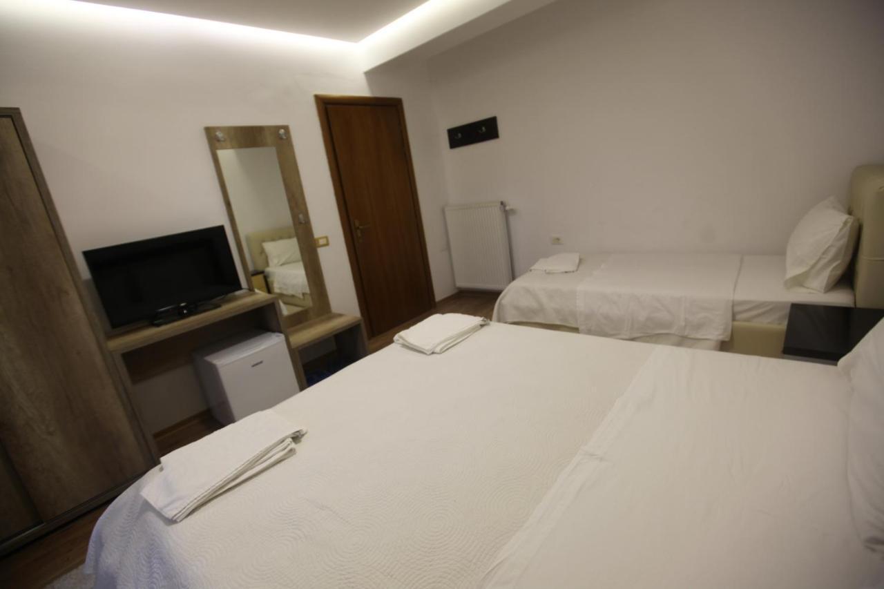 Hotel Sofo Dukat ภายนอก รูปภาพ
