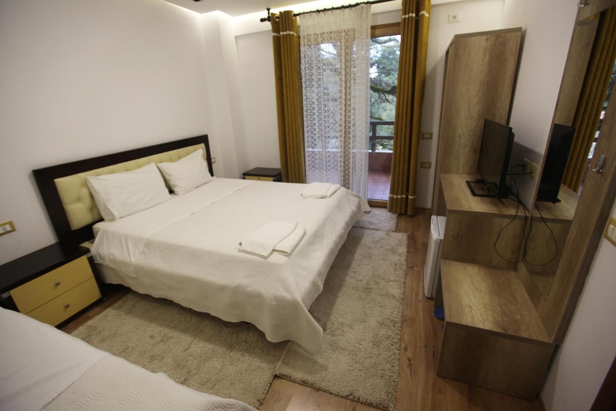Hotel Sofo Dukat ภายนอก รูปภาพ