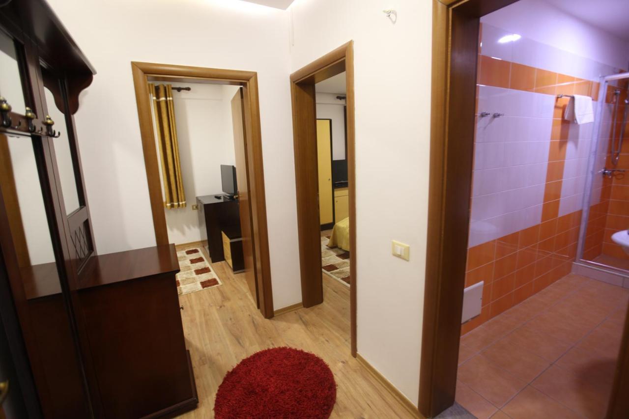 Hotel Sofo Dukat ภายนอก รูปภาพ